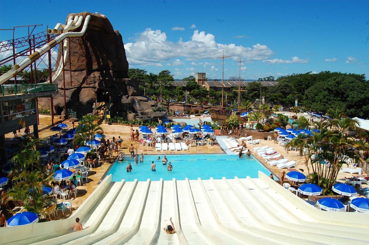 Villas Diroma Com Um Dia No Acqua Park, Splash E Slide Caldas Novas Exterior photo
