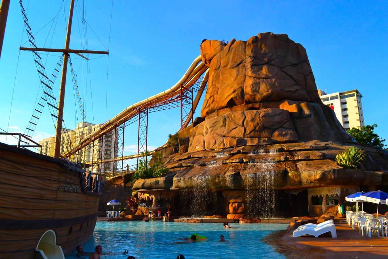 Villas Diroma Com Um Dia No Acqua Park, Splash E Slide Caldas Novas Exterior photo