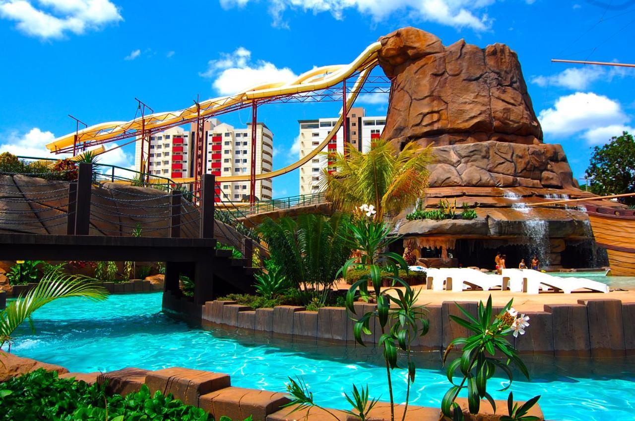 Villas Diroma Com Um Dia No Acqua Park, Splash E Slide Caldas Novas Exterior photo