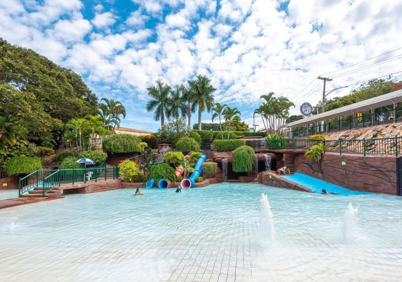 Villas Diroma Com Um Dia No Acqua Park, Splash E Slide Caldas Novas Exterior photo
