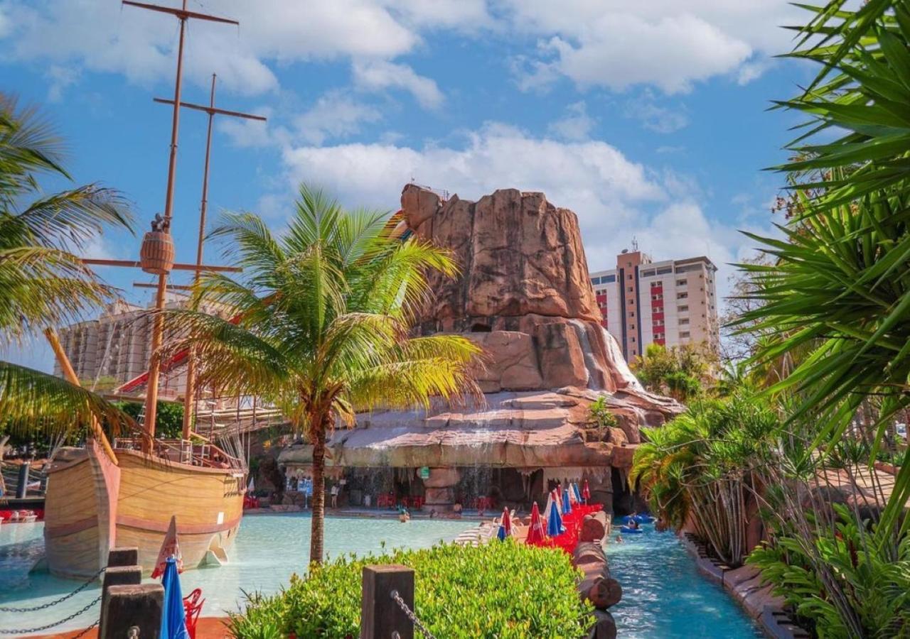 Villas Diroma Com Um Dia No Acqua Park, Splash E Slide Caldas Novas Exterior photo